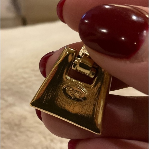 Trifari vintage Art Deco design clip on earrings, 1980’s era - Picture 6 of 12